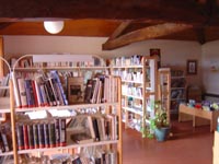 Bibliotheque du village